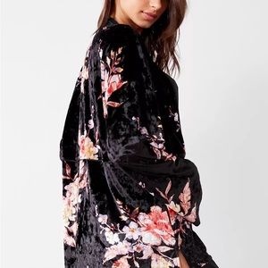 Urban Outfitters Floral Velvet Kimono Robe